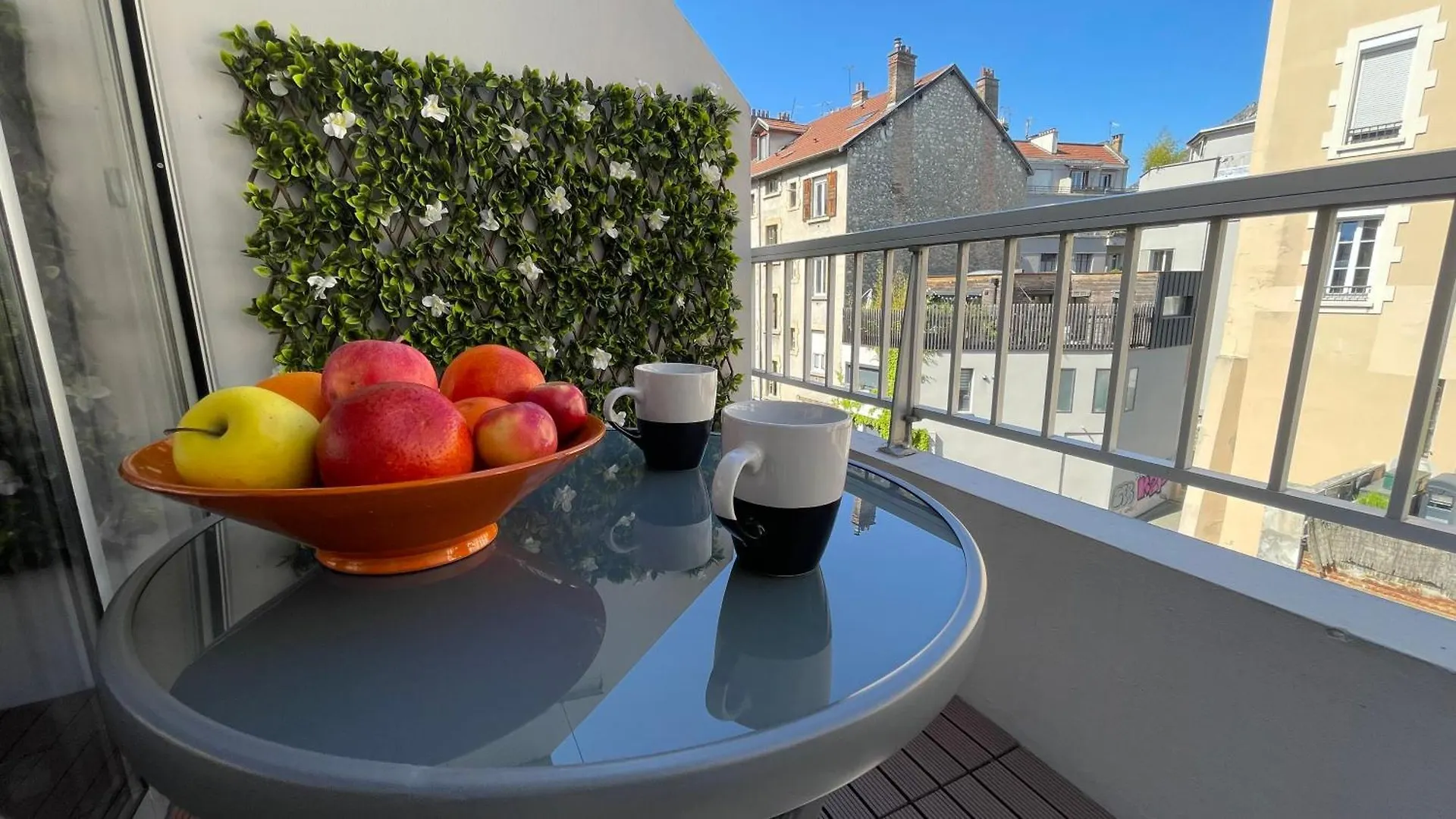 Studio Plein Centre, Calme, Parking Inclus, Piscine Et Gardien Grenoble 0*,  Francia
